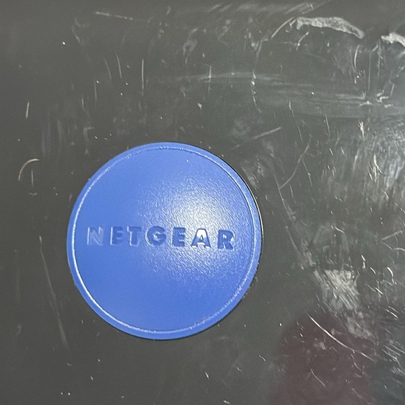 NetGear N600 Wireless Dual Band Router WNDR3400v3 - Picture 4 of 8